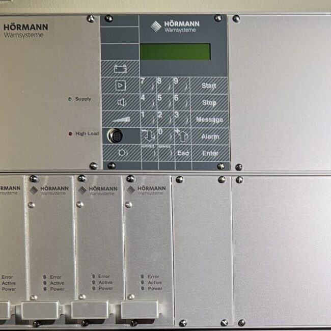 Commande en façade armoire sirène (écran LCD & clavier tactile)